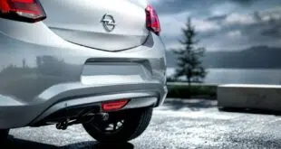 découvrez notre guide complet pour installer une caméra de recul sur votre opel corsa, spécialement conçu pour les débutants. améliorez votre sécurité et facilitez vos manœuvres dès aujourd'hui !