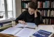 découvrez pourquoi les expressions « j'ai mis » et « j'ai mise » sont souvent confondues et explorez leur usage correct à travers une analyse linguistique détaillée.
