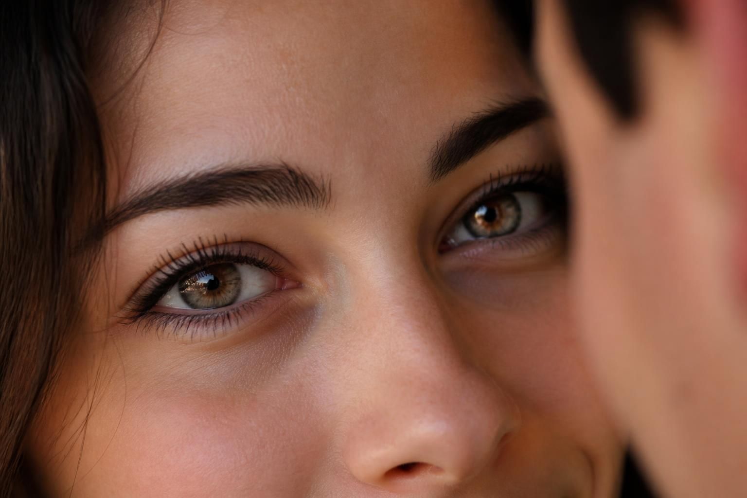 découvrez des techniques efficaces pour rendre un regard amoureux inoubliable et captiver l'attention de votre partenaire avec authenticité et sensualité.