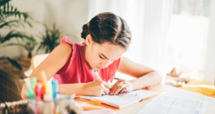 bureau pour enfant