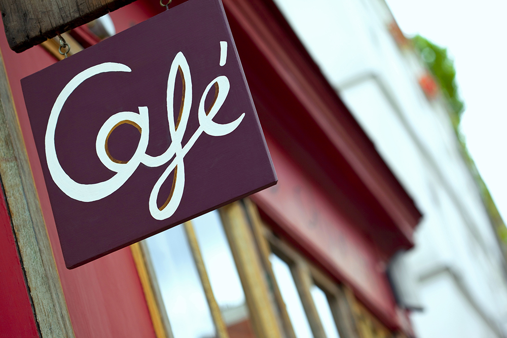 café
