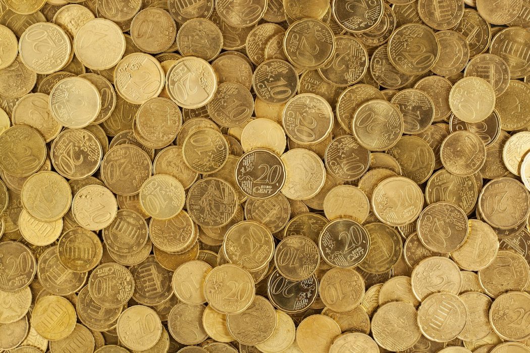 grande collection de pièces de monnaie