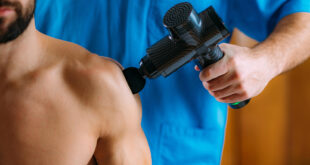 pistolet de massage epaule